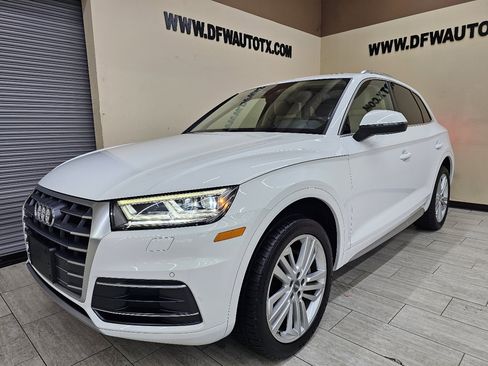 Used 2018 Audi Q5 2.0T Premium Plus w/ Premium Plus Package image 2