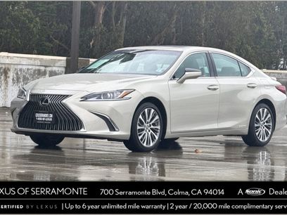 Certified 2021 Lexus ES 300h w/ Premium Package
