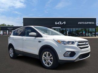 Used 2017 Ford Escape SE AWD/4WD video 1