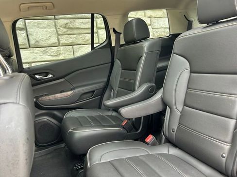 Used 2023 GMC Acadia Denali AWD/4WD image 7