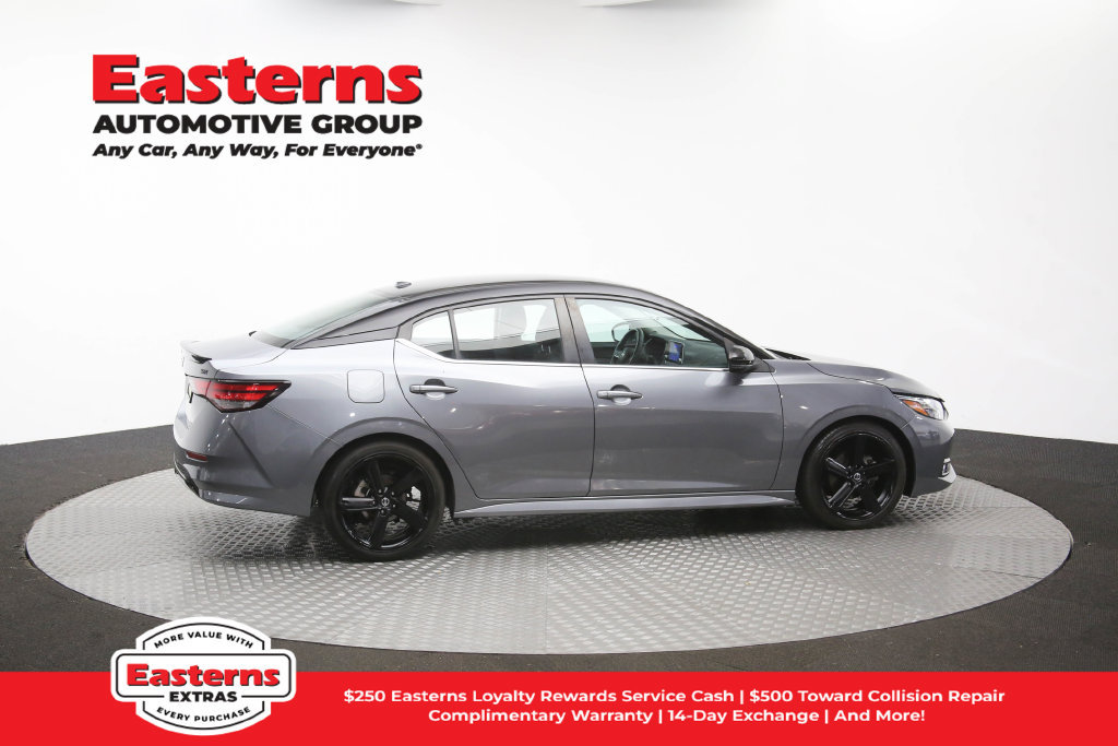 Used 2023 Nissan Sentra SR w/ Midnight Edition Package FWD image 45