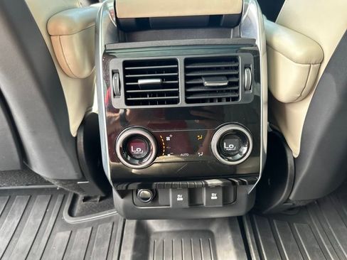 Used 2019 Land Rover Range Rover Sport HSE Dynamic image 18