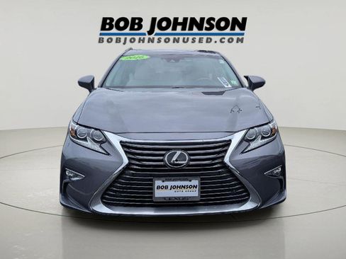 Used 2016 Lexus ES 350 w/ Luxury Package w/Wood Trim FWD image 6