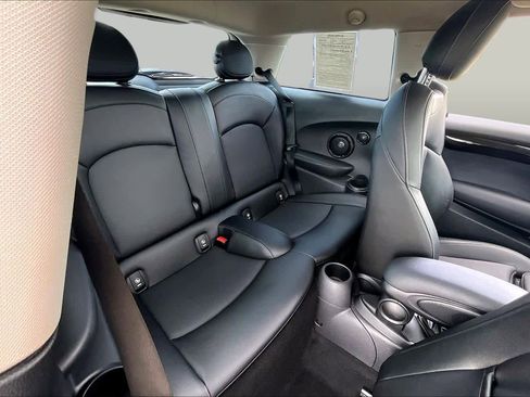 Used 2018 MINI Cooper S FWD image 19