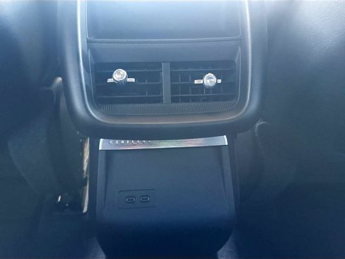 Used 2024 Cadillac Lyriq Tech RWD image 17