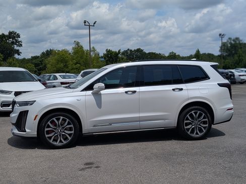 Used 2024 Cadillac XT6 Sport w/ Platinum Package AWD/4WD image 6