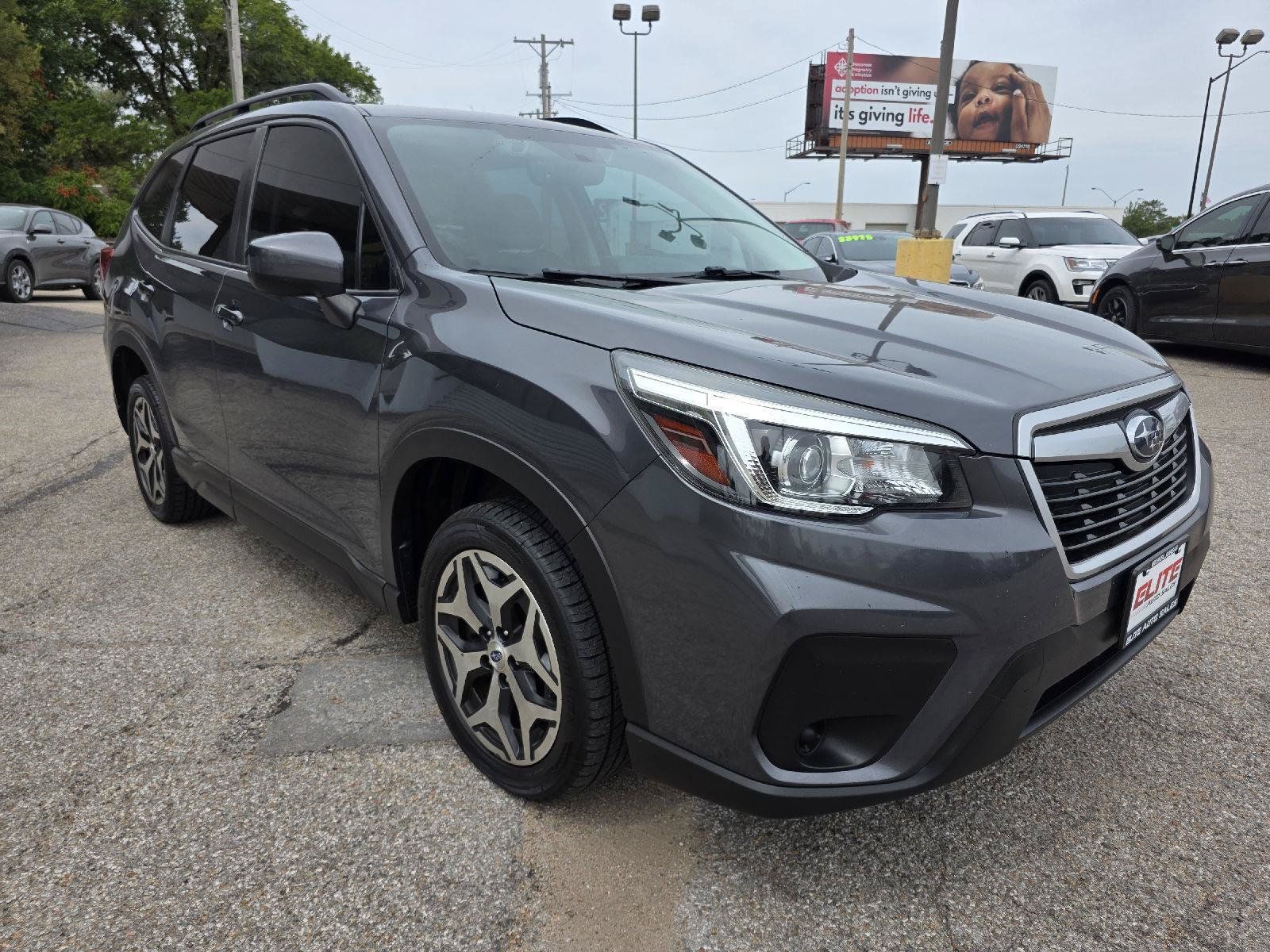 Used 2020 Subaru Forester Premium AWD/4WD image 3