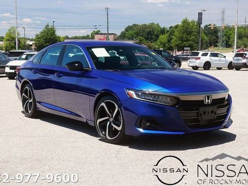 Used 2022 Honda Accord Sport image 1