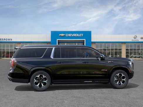 New 2026 GMC Yukon XL AT4 Ultimate AWD/4WD image 5