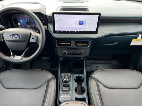 Used 2025 Ford Maverick Tremor image 13