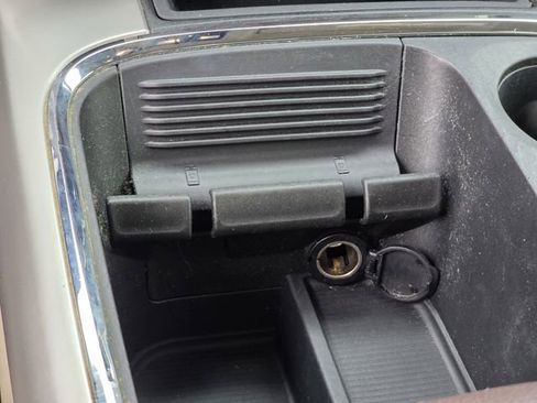 Used 2016 RAM 1500 Laramie w/ Convenience Group image 22