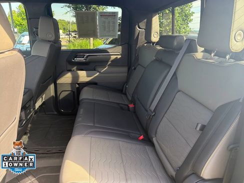 Used 2023 Chevrolet Silverado 1500 ZR2 w/ Technology Package AWD/4WD image 27