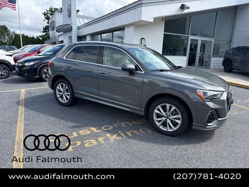 Used 2021 Audi Q3 2.0T Premium w/ Convenience Package AWD/4WD image 2