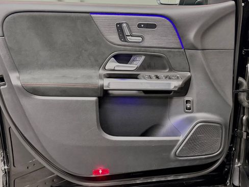 Certified 2023 Mercedes-Benz GLB 250 image 20