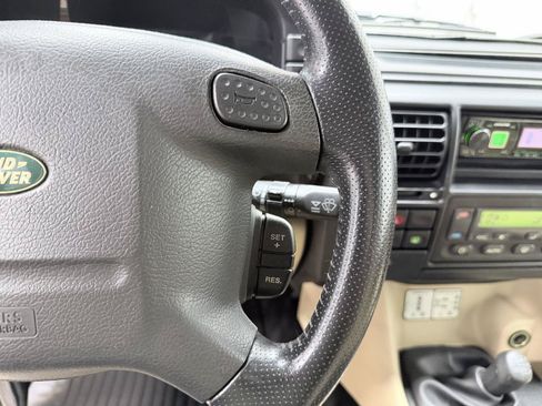 Used 2004 Land Rover Discovery S AWD/4WD image 40