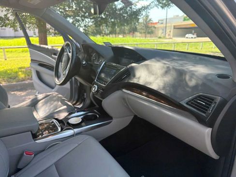 Used 2018 Acura MDX FWD image 9