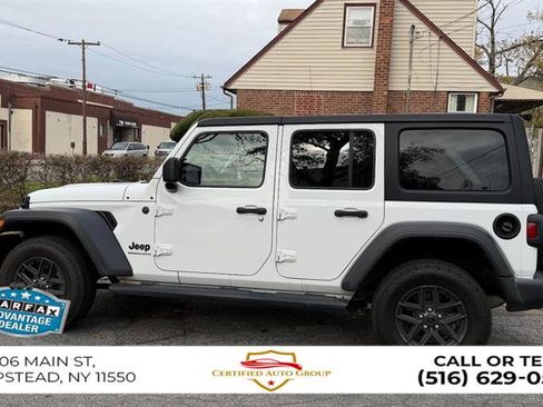 Used 2024 Jeep Wrangler Sport S image 8