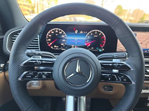 New 2026 Mercedes-Benz GLS 450 4MATIC image 23