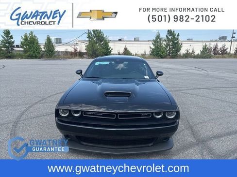 Used 2023 Dodge Challenger GT image 2