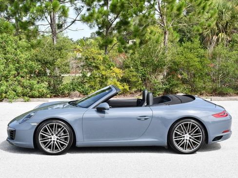 Used 2017 Porsche 911 Carrera image 3