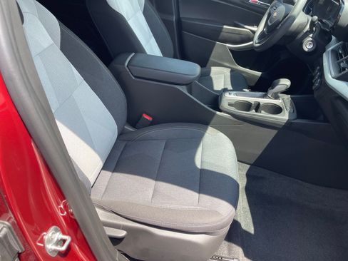 Used 2025 Chevrolet Trax LS w/ Driver Confidence Package FWD image 18