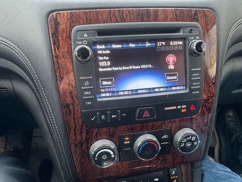 Used 2014 Chevrolet Traverse LT w/ All-Star Edition image 20