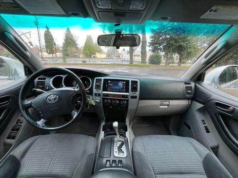 Used 2005 Toyota 4Runner Sport image 13