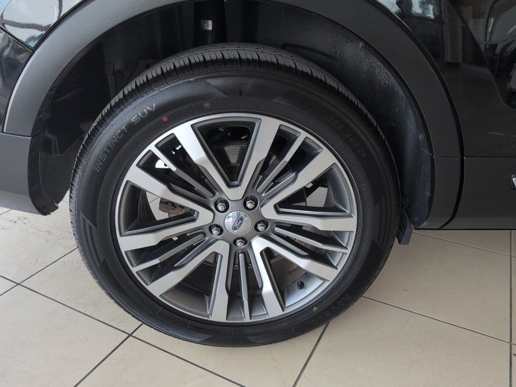 Used 2018 Ford Explorer Platinum AWD/4WD image 53