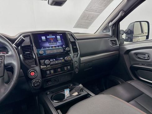 Used 2024 Nissan Titan PRO-4X w/ Pro-4x Convenience Package image 25