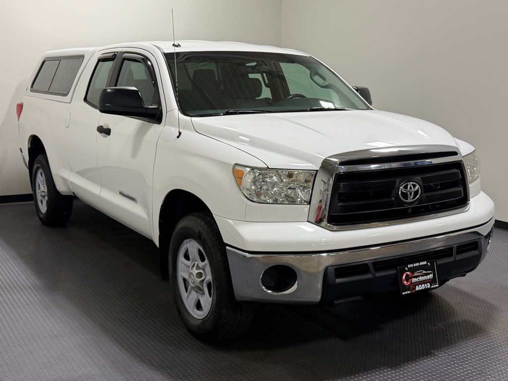 Used 2012 Toyota Tundra 4x4 Double Cab w/ Tow Pkg image 4