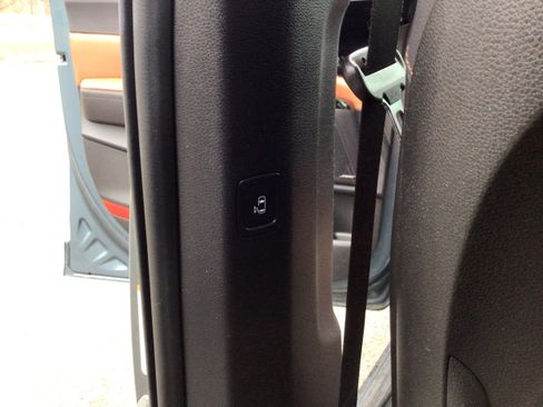 Used 2023 Kia Carnival SX Prestige image 23