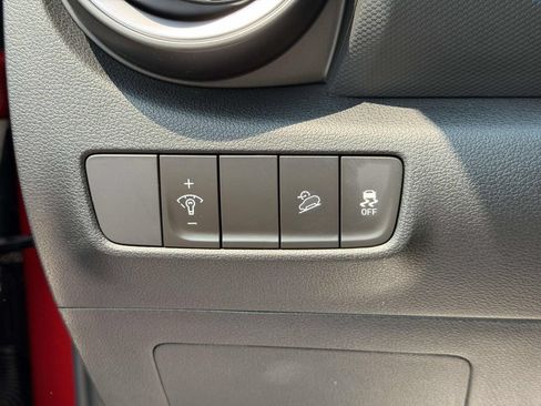 Certified 2023 Hyundai Kona Limited AWD/4WD image 19