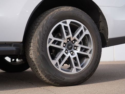 Used 2025 Ford Expedition Active image 35