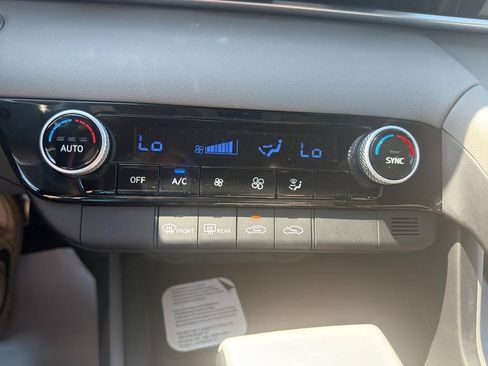 New 2026 Hyundai Elantra Sport FWD image 20
