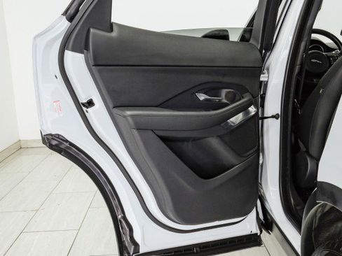 Used 2018 Jaguar E-PACE S image 44