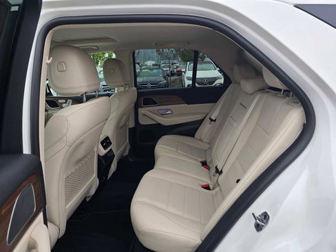 Used 2025 Mercedes-Benz GLE 350 4MATIC image 18
