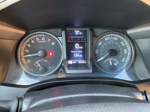 Used 2021 Toyota Tacoma TRD Sport image 25