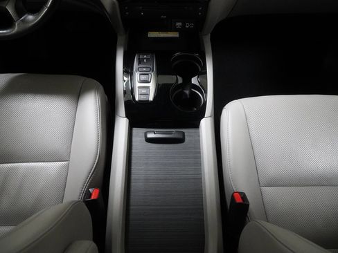 Used 2022 Honda Pilot Elite image 38