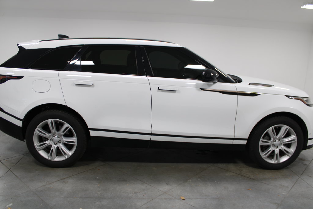 Used 2019 Land Rover Range Rover Velar R-Dynamic SE AWD/4WD image 11