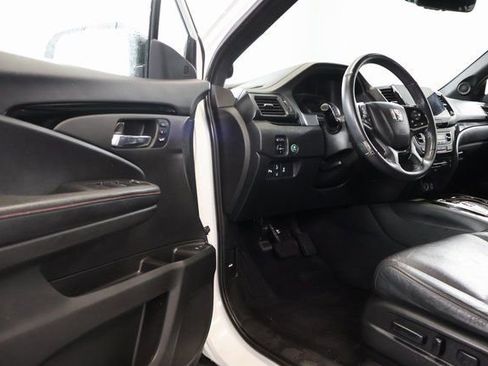 Used 2021 Honda Pilot Black Edition image 8