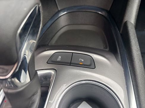 Used 2023 Chevrolet Malibu LT w/ Driver Confidence Package image 23