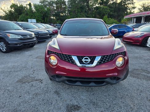 Used 2015 Nissan Juke S FWD image 2