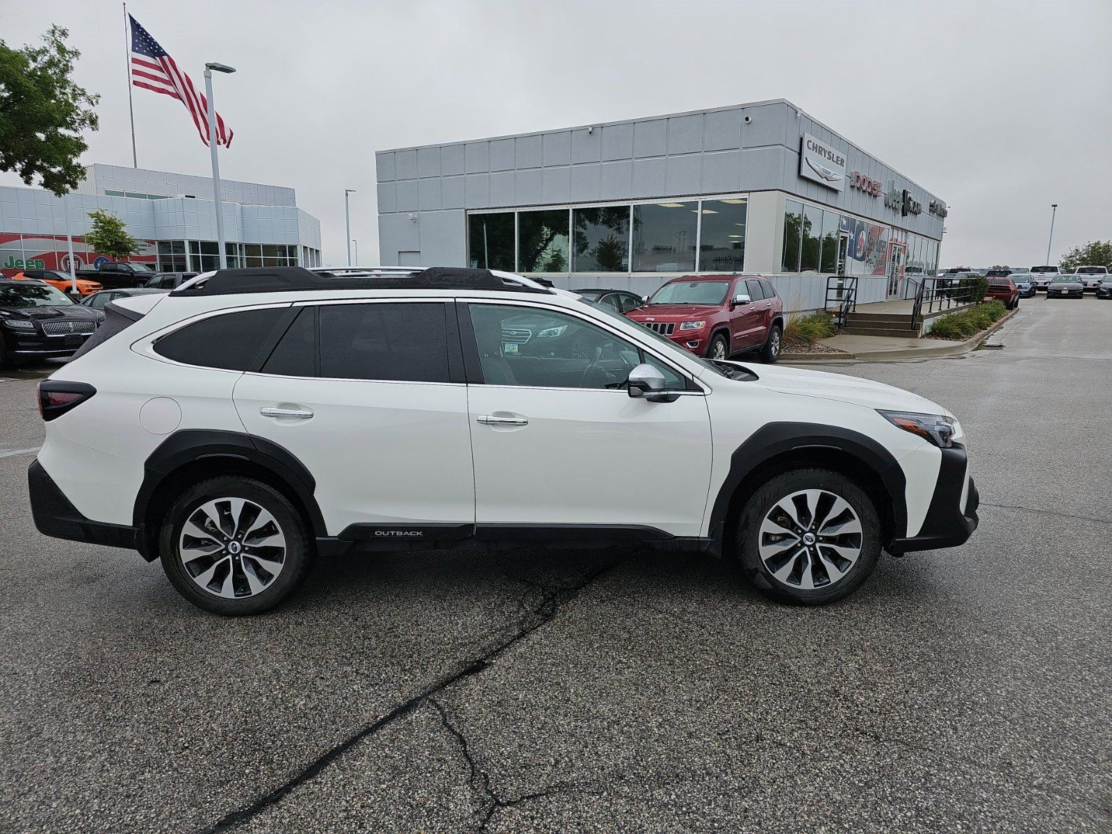 Used 2025 Subaru Outback Touring XT w/ Popular Package #2 AWD/4WD image 7