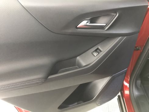 New 2026 Chevrolet Equinox LT w/ Convenience Package II image 11