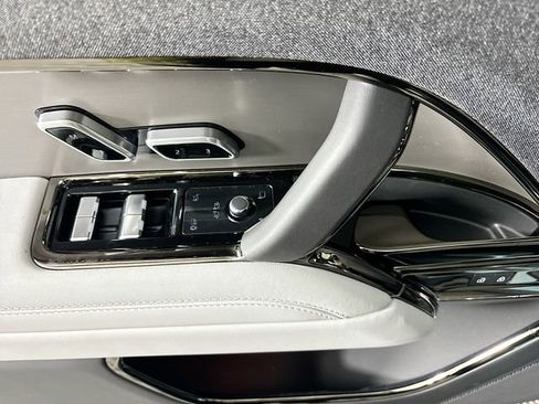 New 2026 Land Rover Range Rover Sport SE image 19