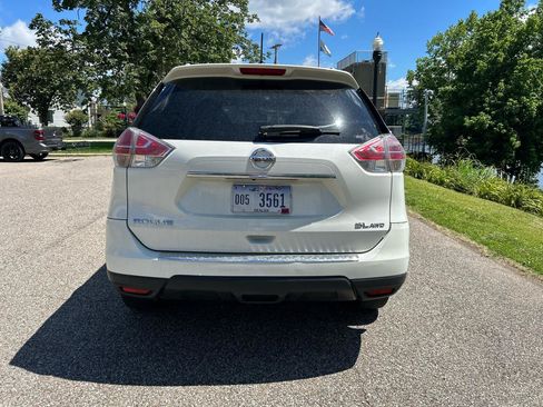 Used 2015 Nissan Rogue SL w/ SL Premium Package AWD/4WD image 4