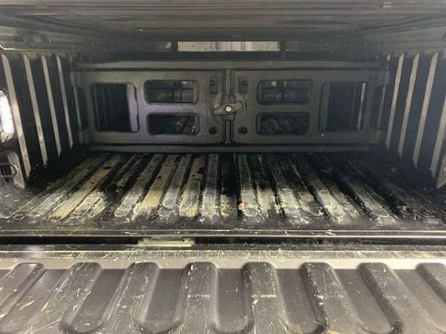 Used 2016 RAM 1500 Laramie w/ Convenience Group image 9