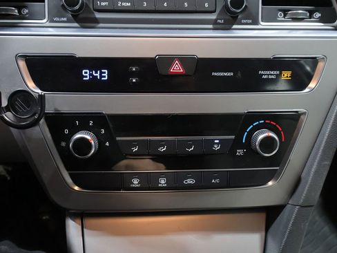 Used 2015 Hyundai Sonata SE FWD image 26