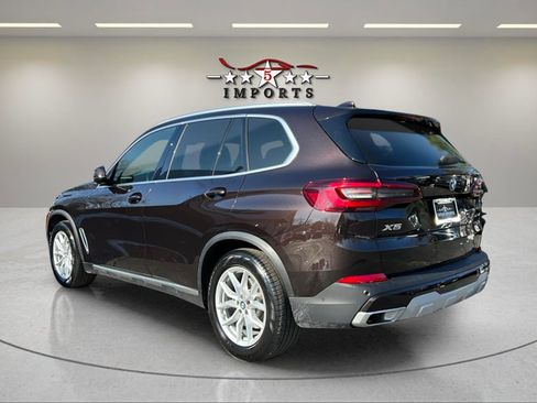 Used 2022 BMW X5 xDrive40i w/ Premium Package image 3