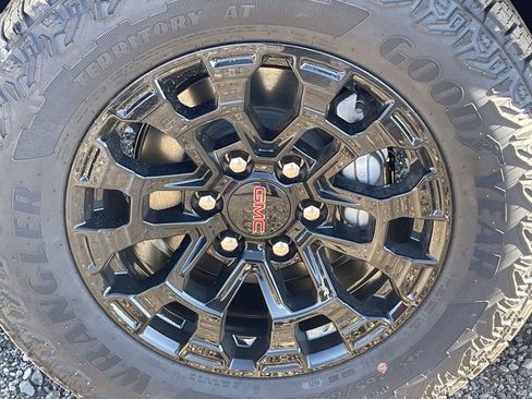 New 2026 GMC Canyon Elevation w/ Convenience Package image 33